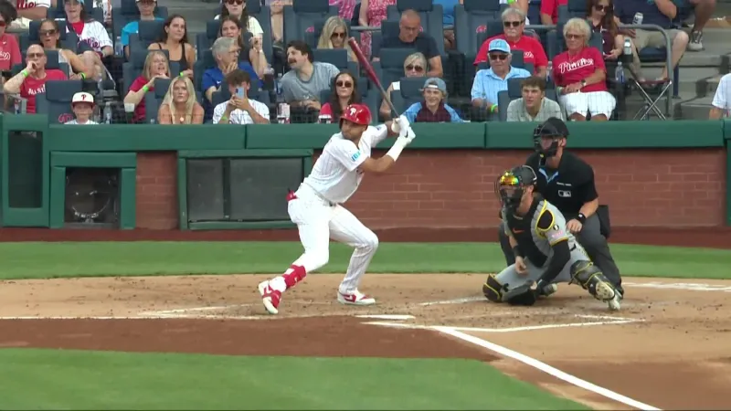 Snchez fans 9 in 7 innings, becomes 1st starter to reach 10 wins i...