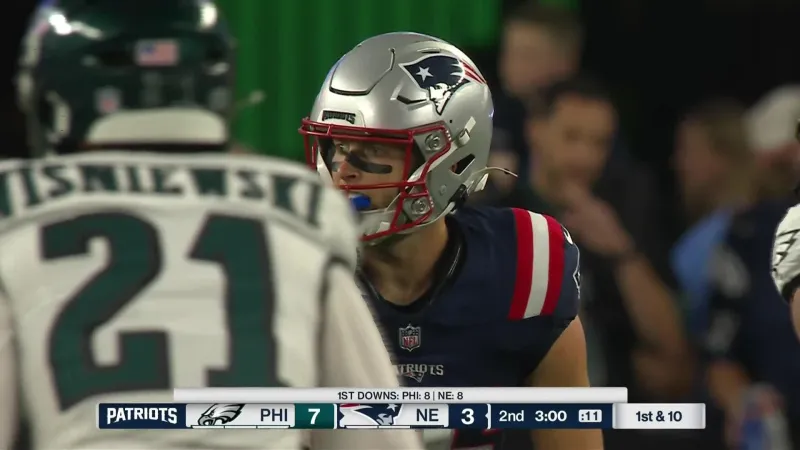 Tommy DeVito throws TD pass, Ja'Quinden Jackson taken off in ambula...