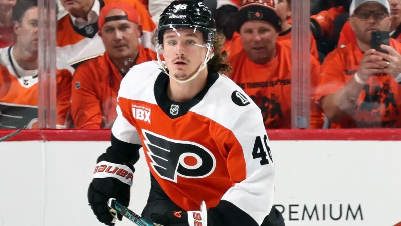 Flyers' Zegras gets penalty for tucking jersey into pants