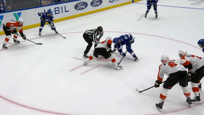Lightning roll past the winless Flyers 4-1 as Vasilevskiy ties Andy...