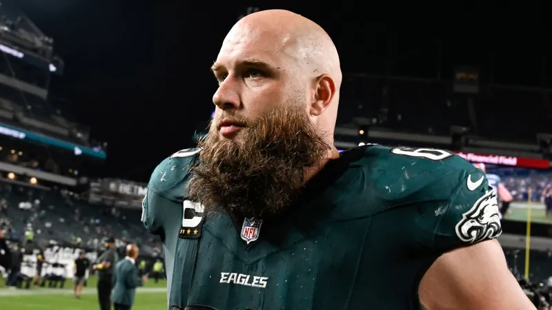 Eagles Pro Bowl OT Lane Johnson announces retirement