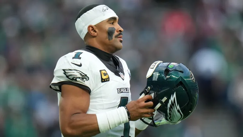 Eagles won't be punished for handling of Hurts' blood clots: AP