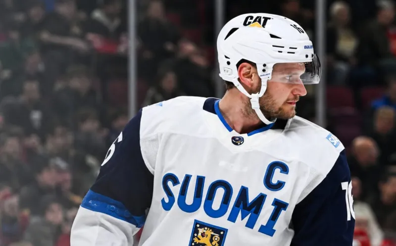 Barkov shines in Finland's 4-2 win over Canada