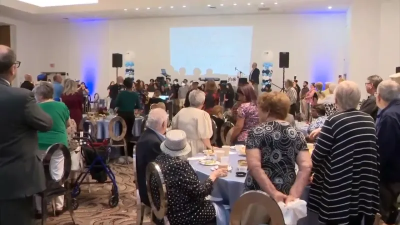 130 Holocaust survivors receive medal of honor in celebratory tribute by nonprofit in Cooper City