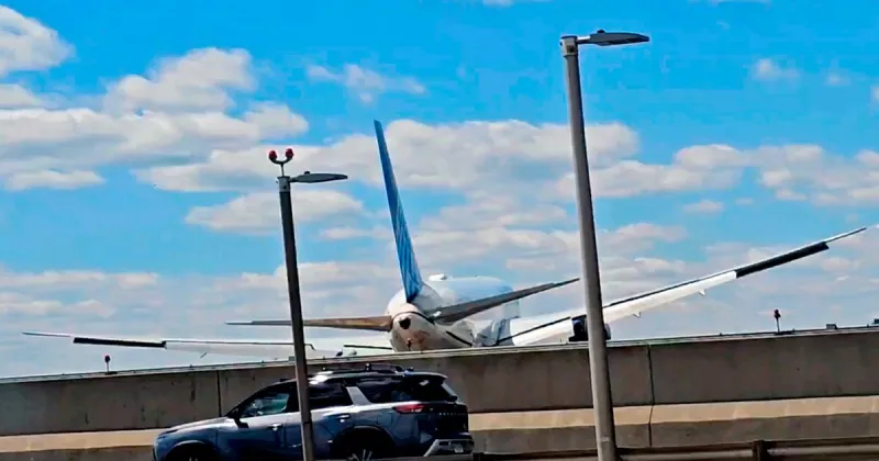 NTSB report details how a United Airlines jet struck a light pole on approach to Newark airport