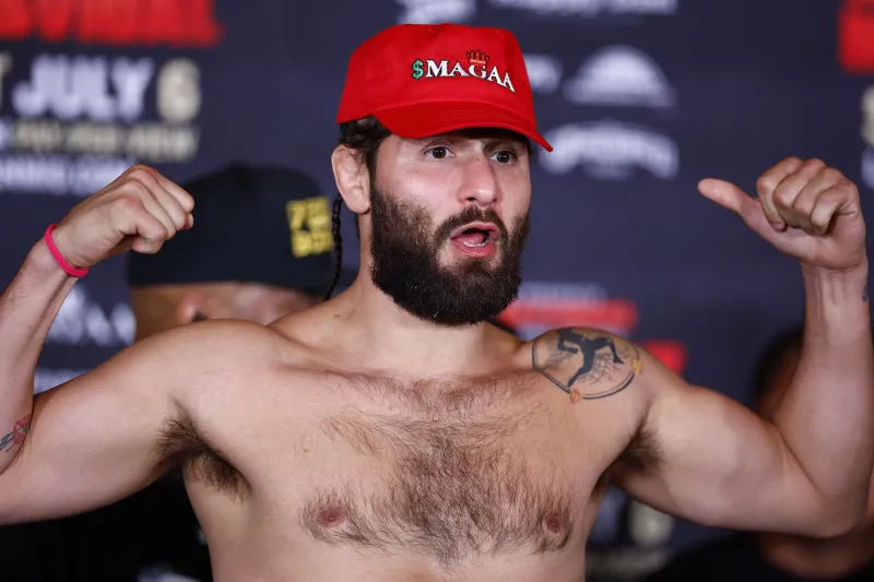 'Legend': Miami's Jorge Masvidal praises UFC fighter who called Michelle Obama a man