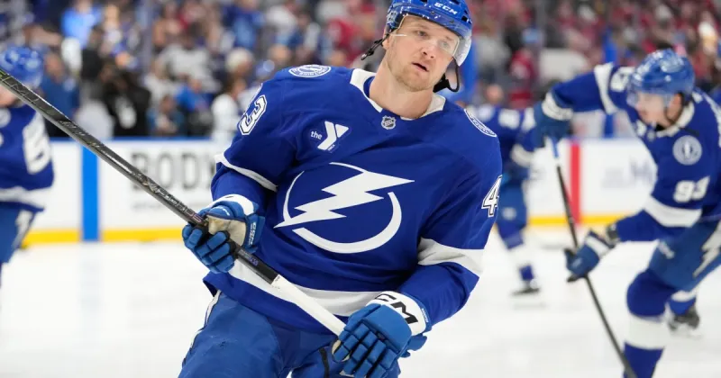 Toronto acquires Bolts defensemen Darren Raddysh in sign-and-trade