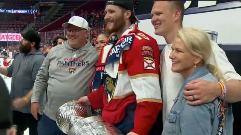Oh, brother! Brady Tkachuk gets traded to Florida to join Matthew Tkachuk