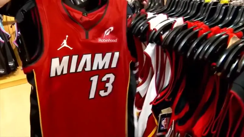 Miami Heat fans mixed about Giannis Antetokounmpo's blockbuster trade, eager for merchandise
