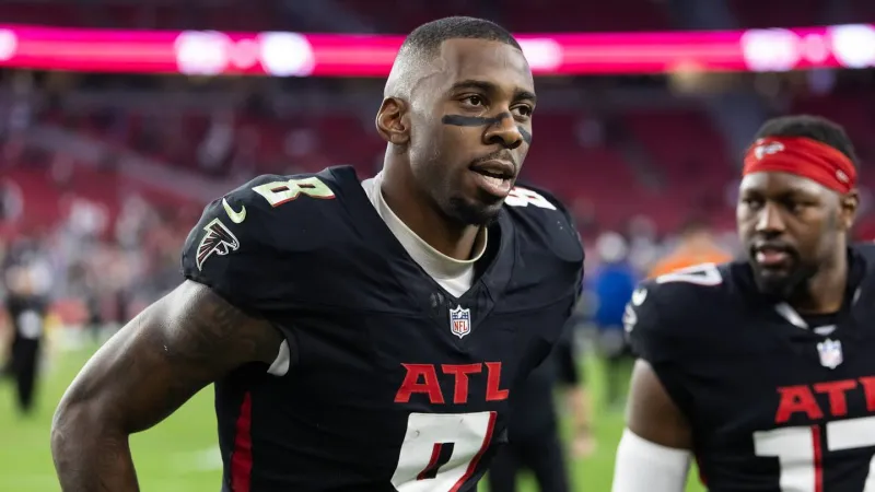 Former Gator TE Kyle Pitts gets the contract news that he's been waiting for