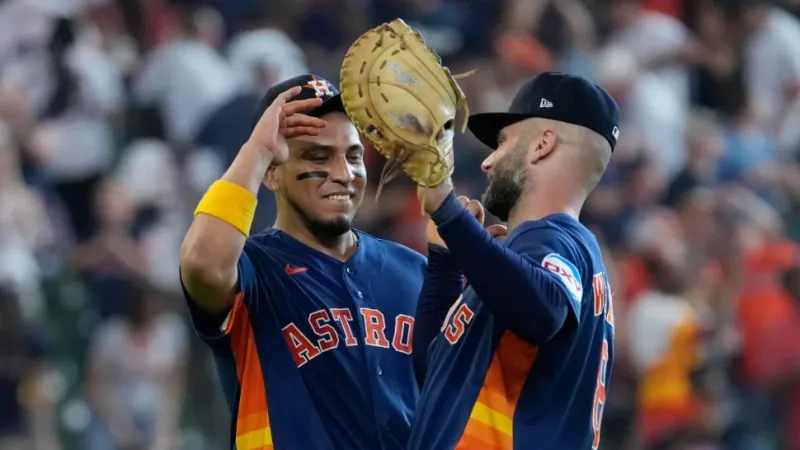 Walker and Paredes hit HRs, 4 pitchers combine for shutout as Astros beat Rays 2-0