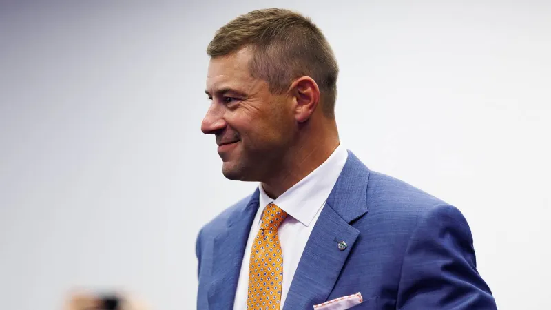 Jon Sumrall and Florida strike again with commitment from CB Kamauri Whitfield