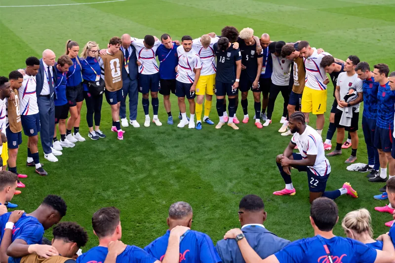 Mark McKenzie Leads Team Prayer After USA Eliminated From World Cup