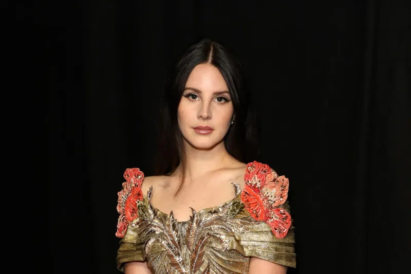 Lana Del Rey Announces Two New Albums, 'Stove' and 'Spyda'