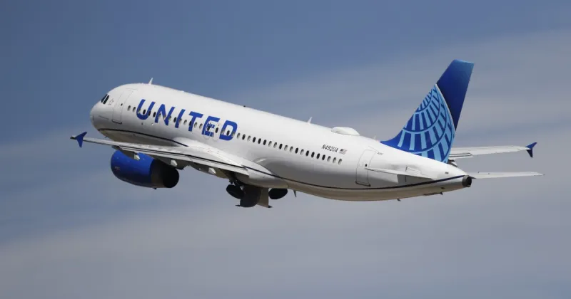 United Airlines denies allowing free flight changes over Trump airport name