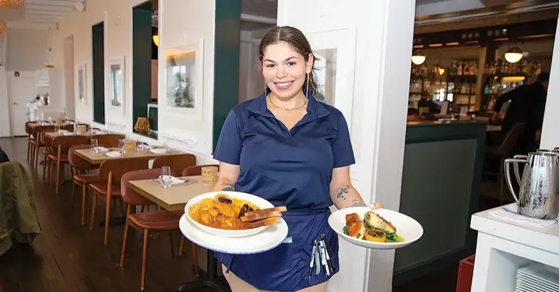 The Best Restaurants in Greenport, NY: A Boater's Dining Guide (2026)