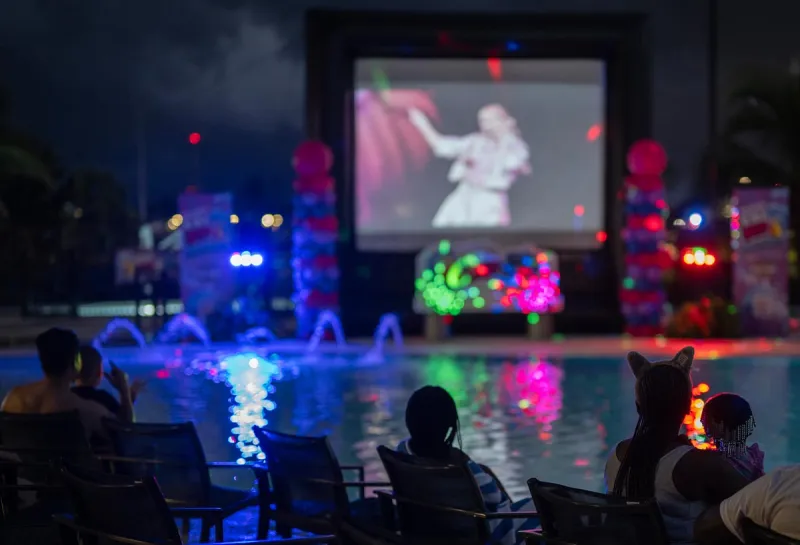 Great Wolf Lodge and Kidz Bop Offer Poolside Fun