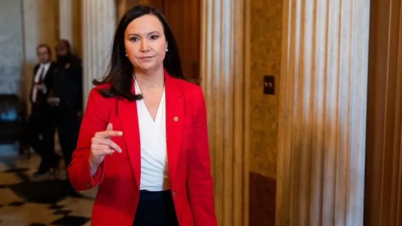 Ashley Moody pushes Senate to pass combined voter ID, stock trading ban bill