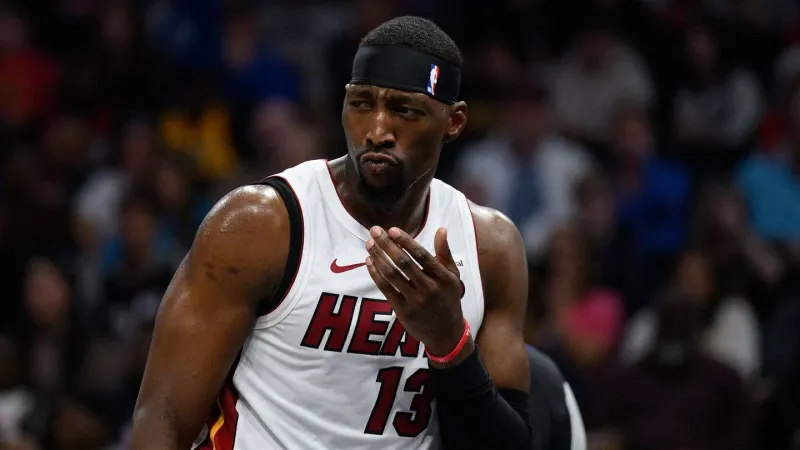Heat still considered favorites for polarizing free-agent wing