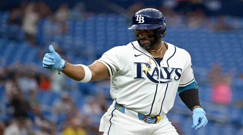 Diaz, Vilade and bullpen help Rays beat Rangers 3-0