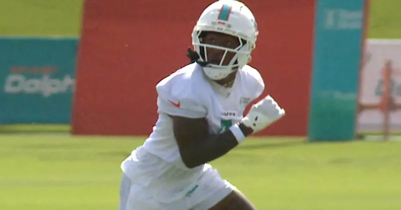 Miami Dolphins training camp: Head coach Jeff Hafley sets the tone with high-intensity day