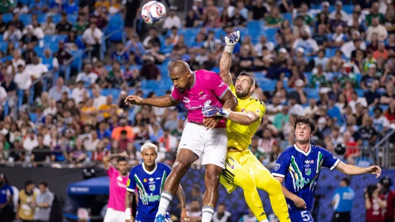 Orlando City's Crepeau builds a wall for MLS All-Stars in victory against Liga MX All-Stars