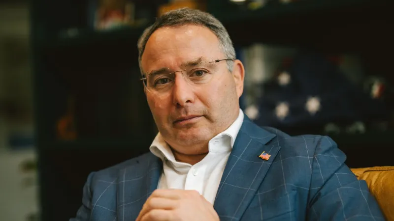 Alex Vindman now sits on $10M in cash, according to campaign