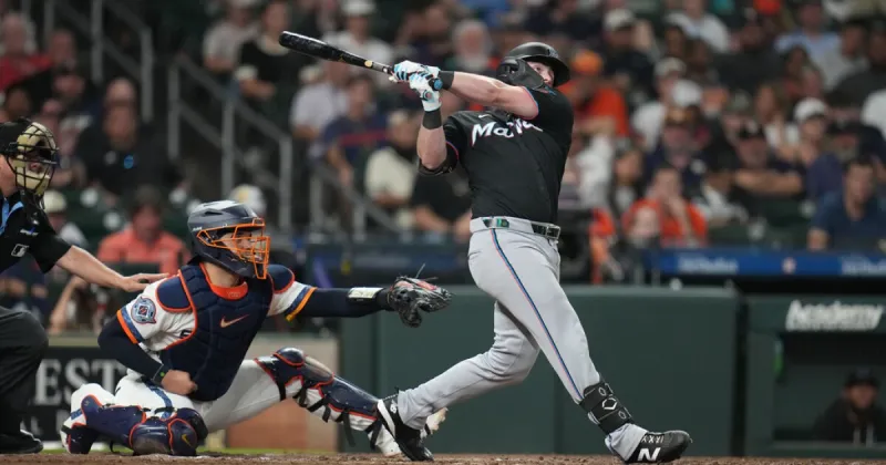Rays active at the trade deadline, adding catcher and pitching depth