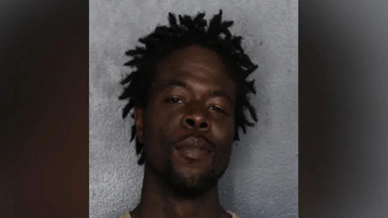 Florida man arrested after allegedly sneaking onto plane, found sleeping