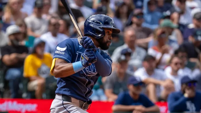Mullins drives in go-ahead run, Seymour works 6 strong innings as AL-best Rays sweep Mariners