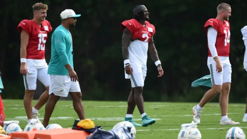 Dolphins struggle with Commanders in joint practice but were physical