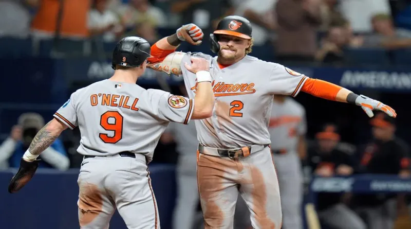 Orioles snap Rays' 9-game win streak, 6-5