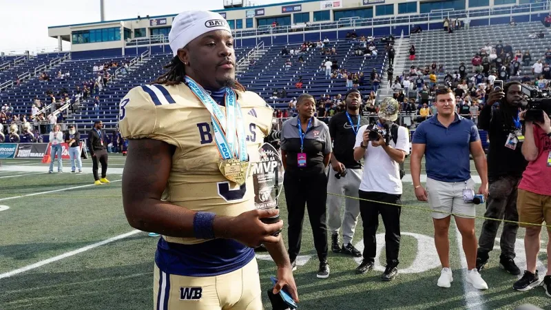 Jordan Lyle's unknown status might have just given Javian Mallory his chance to shine