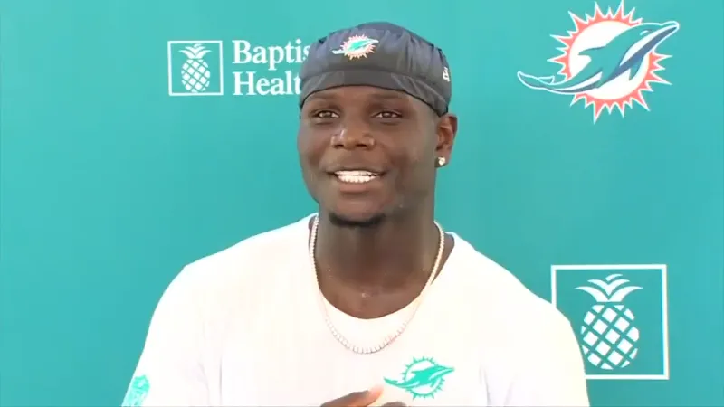 Chris Bell returns to practice, potentially adding another option to Dolphins' young receiving corps
