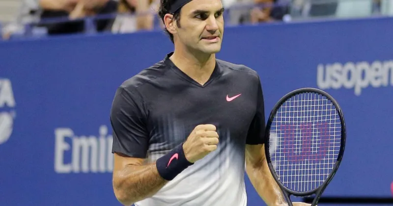 Federer celebrated in US Open exhibition against Roddick