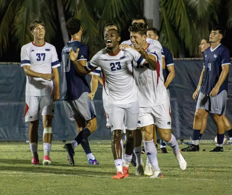 Men's Soccer: FAU remain ubeaten with a 2-0 win over North Florida