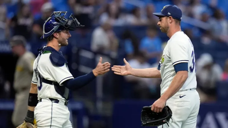 Diaz, Mullins homers power AL-leading Rays to a 9-4 win over the Padres for 80th victory