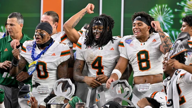 Predicting the 11 teams that will join Miami in the 2026 College Football Playoff
