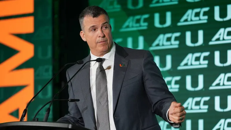 Mario Cristobal speaks candidly about upcoming matchup against Stanford