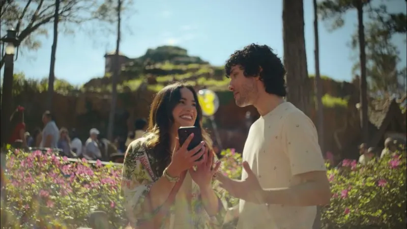 Moments in Between - Adults (Portuguese) | Visit Orlando (Video)