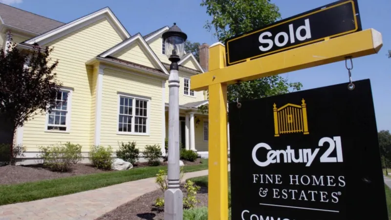 Average rate on a 30-year mortgage climbs to highest level in 13 months