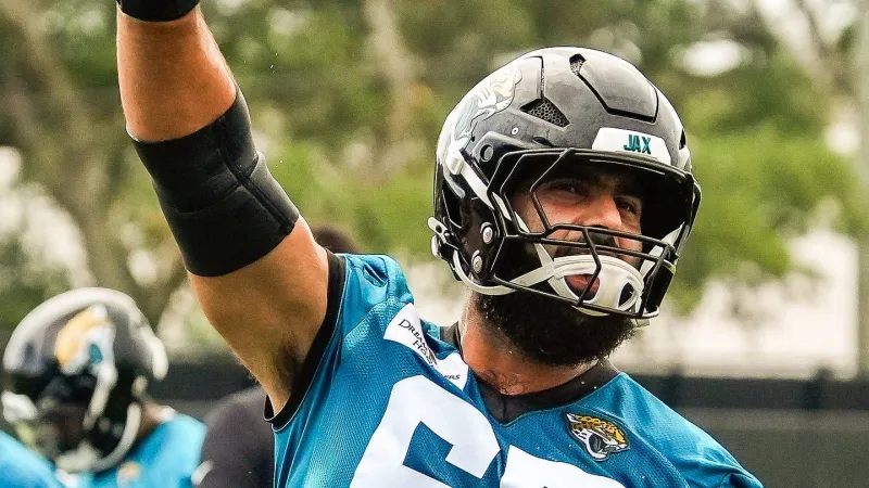 James Gladstone gives Jaguars fans a reason to feel good about Patrick Mekari