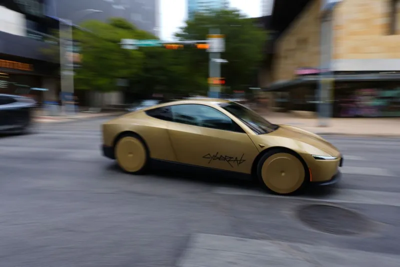 Feds open probe into Musk's steering-wheel-free taxis a day after he began offering rides in them