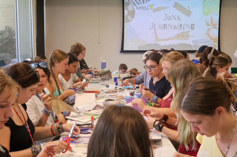 Eckerd College's 'SWELL' rethinks student well-being, kicks off year with screen-free junk journaling hour