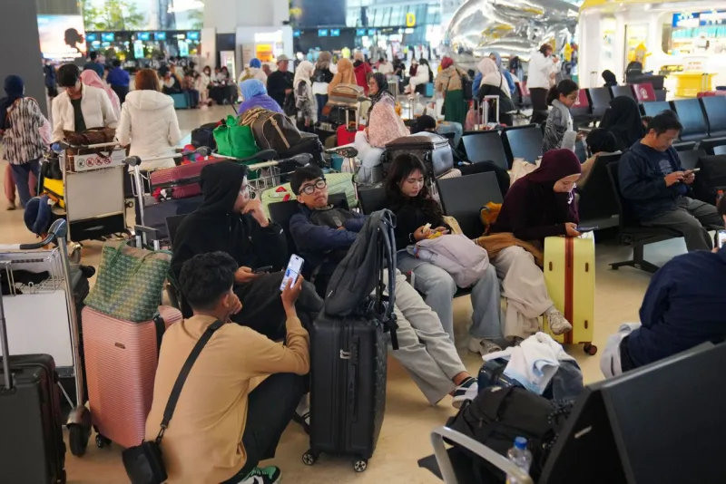 Indonesia keeps several airports closed though volcanic eruption is easing