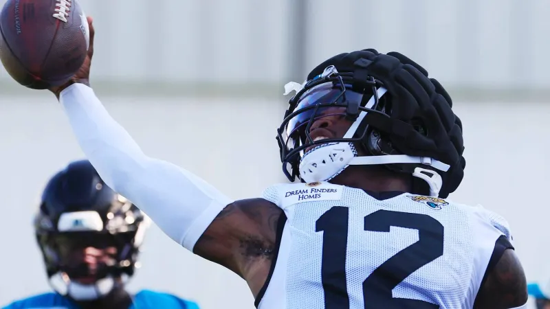 Browns game gives Travis Hunter a golden opportunity to prove Jaguars right