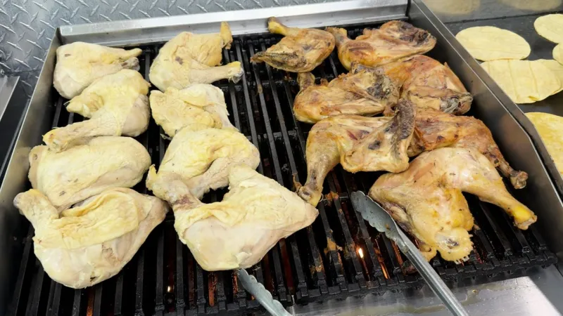 Hundreds fill Capitol Square for Taste of Madison festival