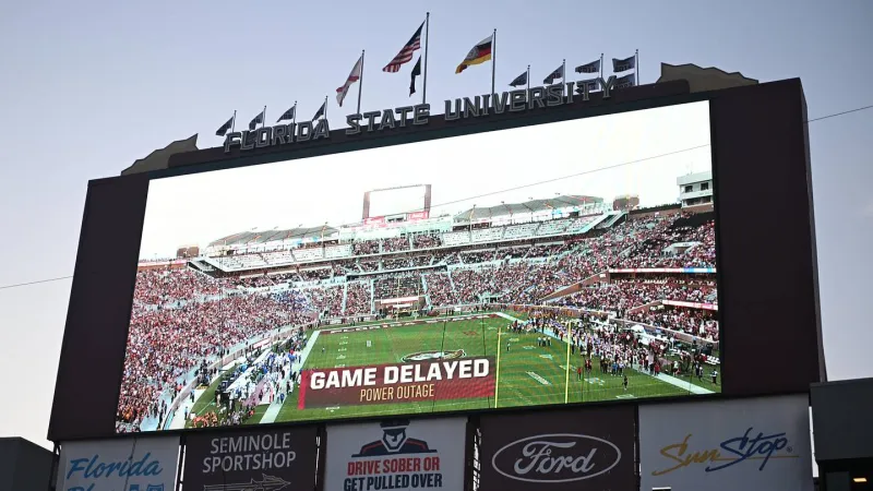 FSU couldn't turn on its stadium lights, and Florida fans supplied the punchlines