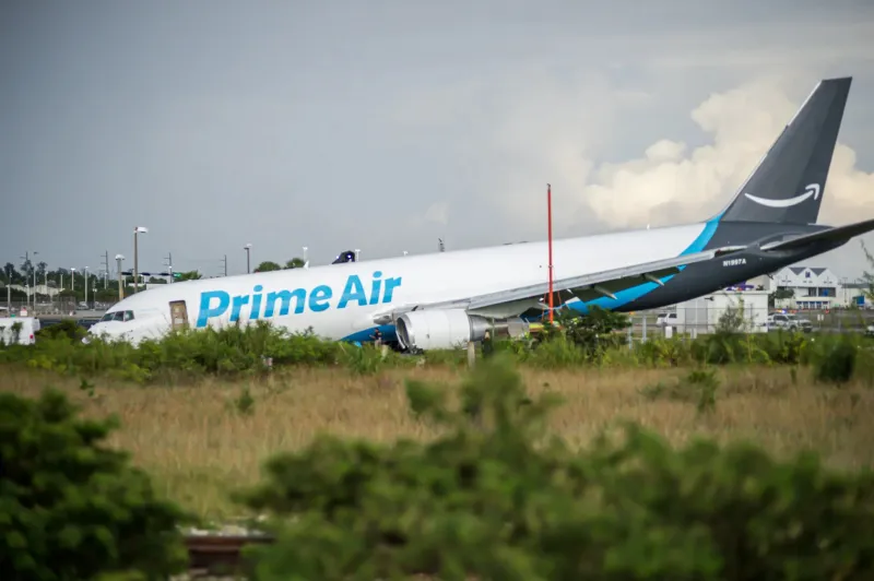 Streamer blasted for 'tone deaf' Amazon plane crash selfie at MIA