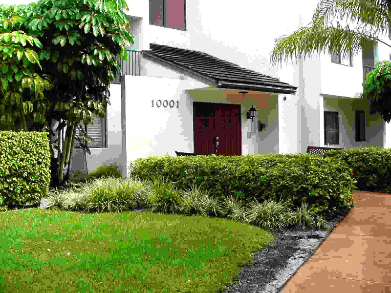 FBI RAIDS CORAL SPRINGS APARTMENT: A Terrorist Amongst Us ( POSTED 9/14/2001)